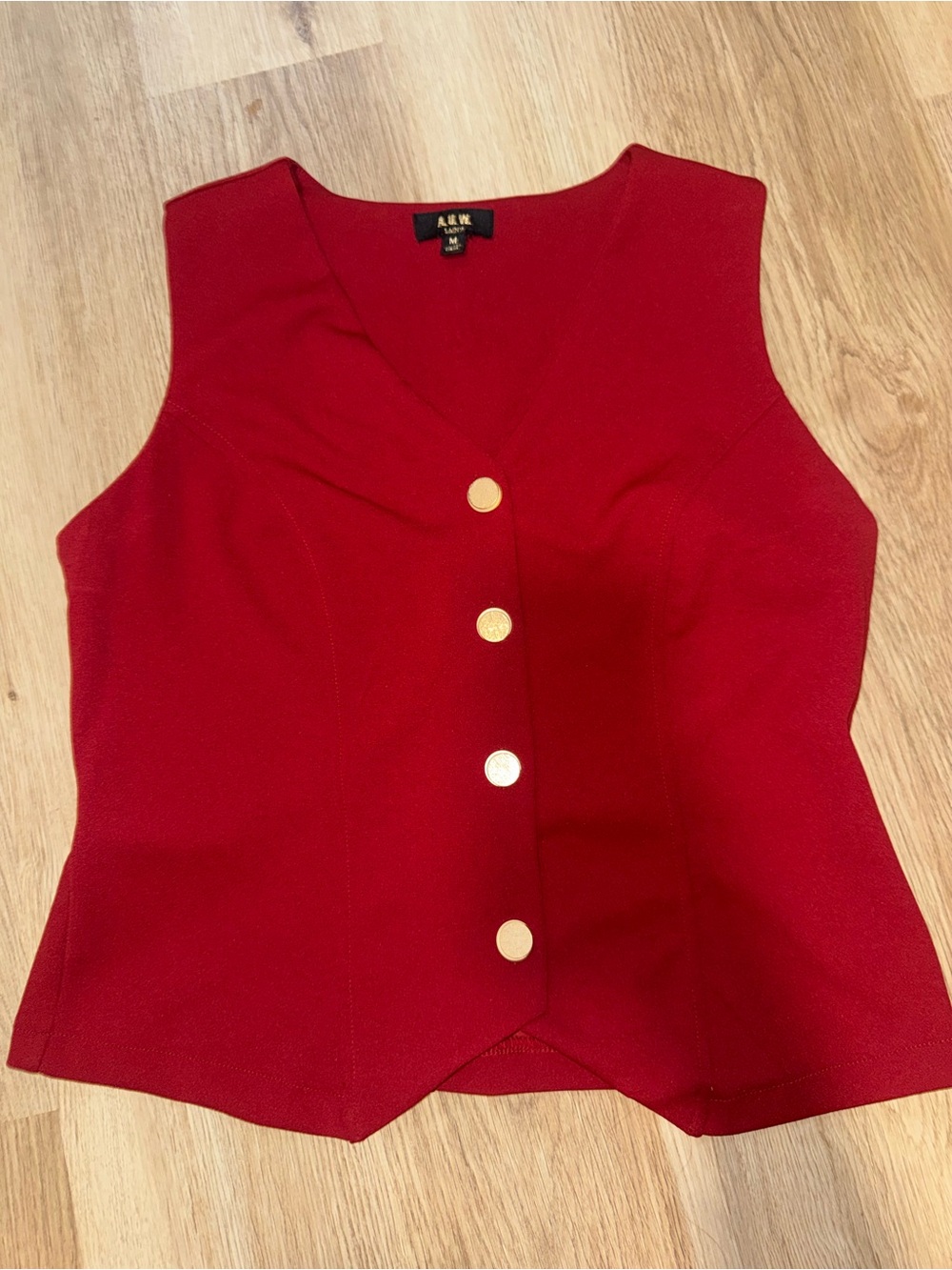 Alpine Red Button-Front Sleeveless Tank Vest